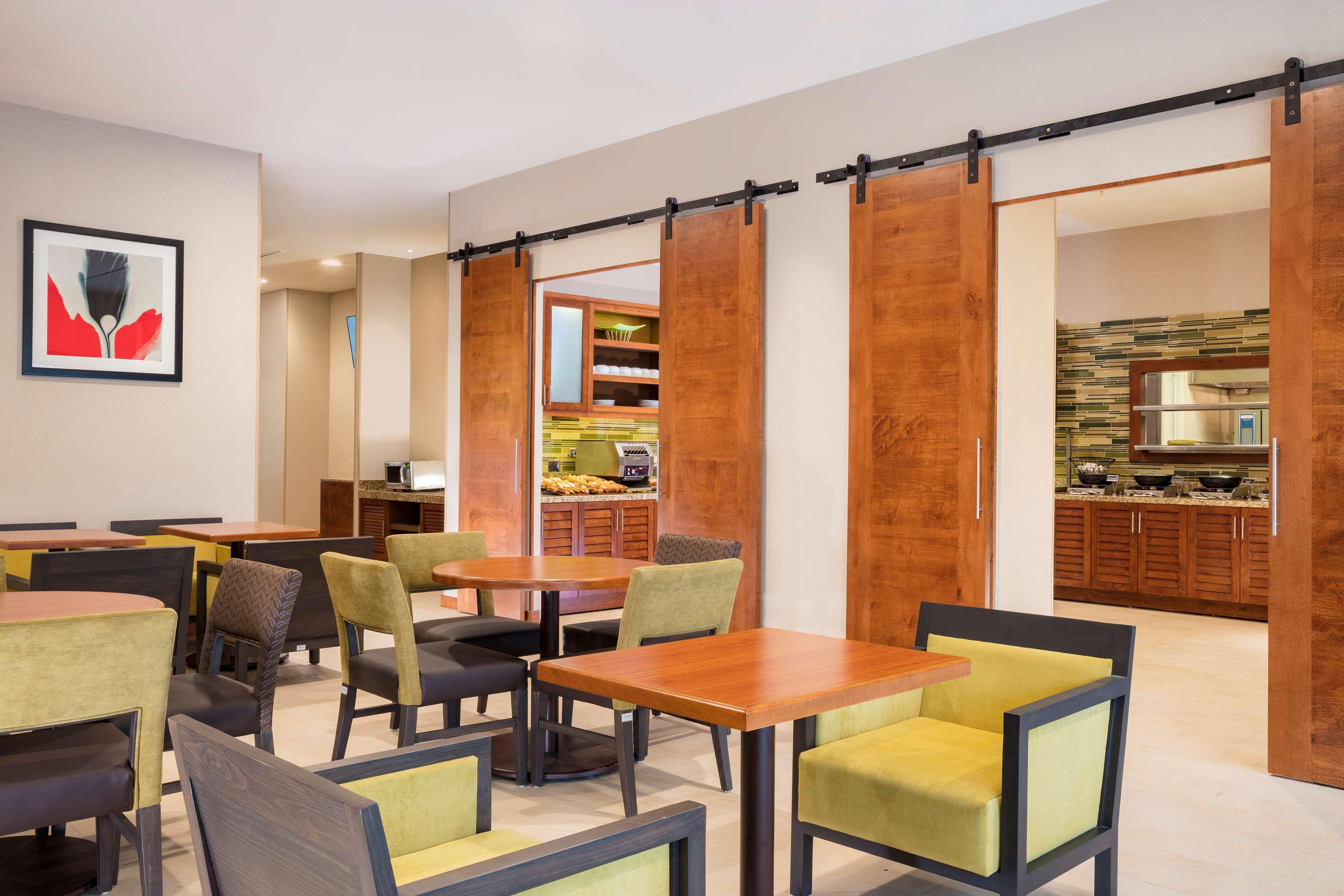 Hyatt Place Aguascalientes Bonaterra エクステリア 写真